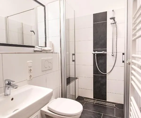 Gaestehaus Moselkloster * Trittenheim